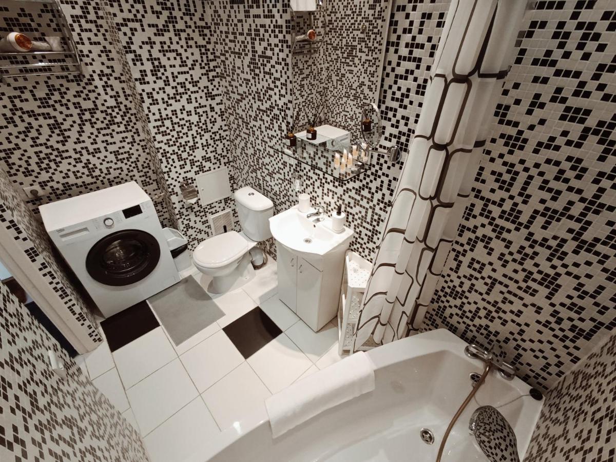 Centrally Located Studio Apartment Riga Extérieur photo